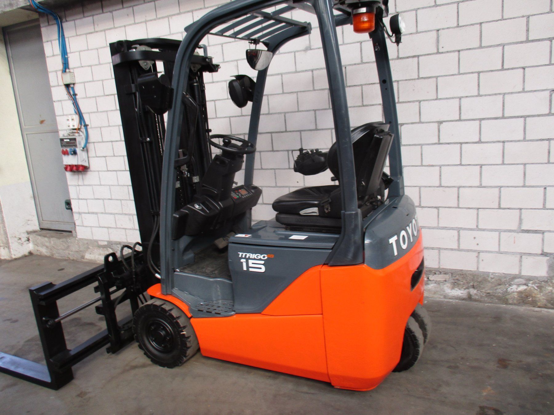 Toyota Carrelli elevatori e a forche: STAPLER TOYOTA 8FBE 15  ELEKTRO GABELSTAPLER – Usato da Seon venduto da zomahandel 3