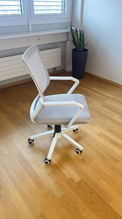 Scrivanie: Büro Möbel zu Verkaufen  – Usato da Oberglatt ZH venduto da max_kr2w 1