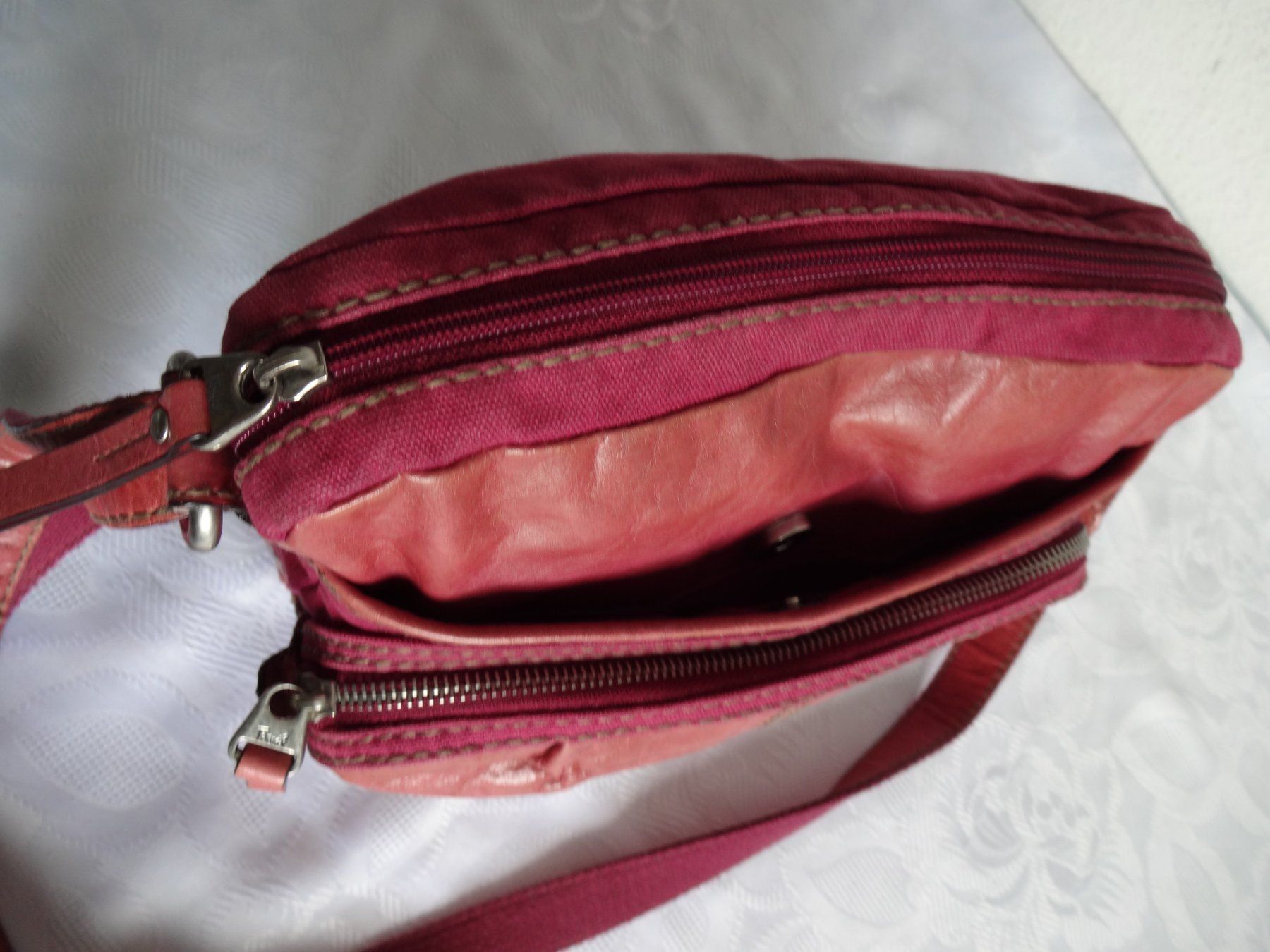 Fossil Borse da donna: FOSSIL Leder Umhänge Tasche – Usato da Frauenfeld venduto da rey06 3