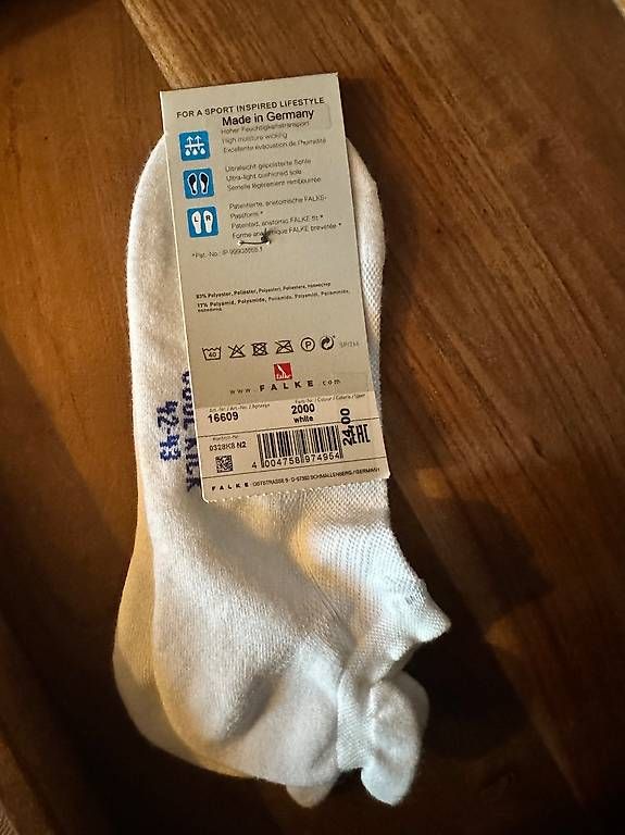 Falke Socken: Falke Cool Kick Socken, 42-43 – Neu und originalverpackt aus Zunzgen von Eva_Inimitable 2