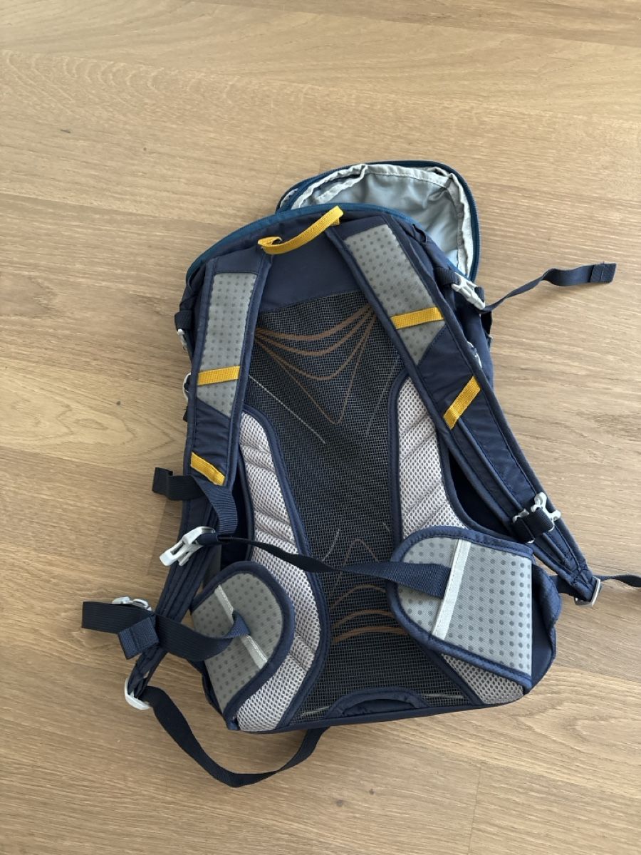 Trevolution Rucksäcke: Wanderrucksack Trevolution 25l – Gebraucht aus Lufingen von Hagman34 1