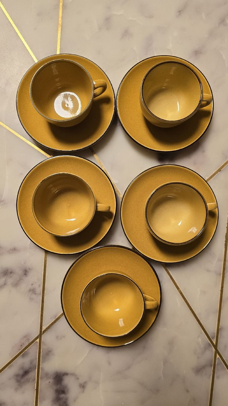 Rössler Tazze: Tasses Rössler couleur moutarde – Usato da Brügg BE venduto da ame_gjp8 1