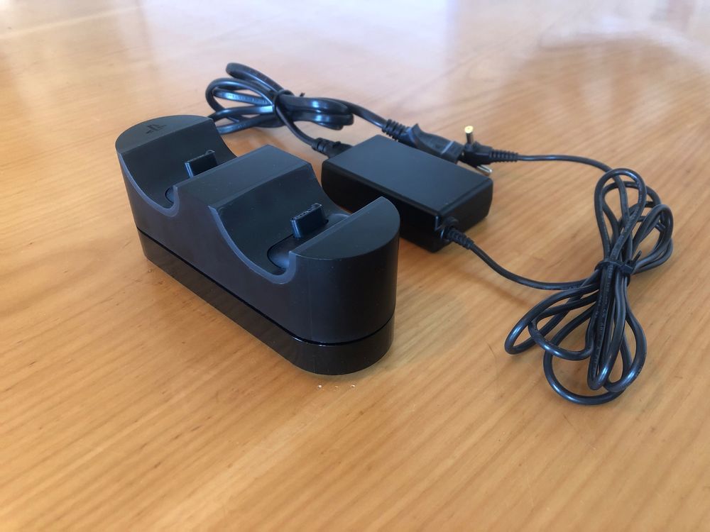 Sony PS4 Dualshock 4 Charging Station Ladestation Kaufen auf Ricardo