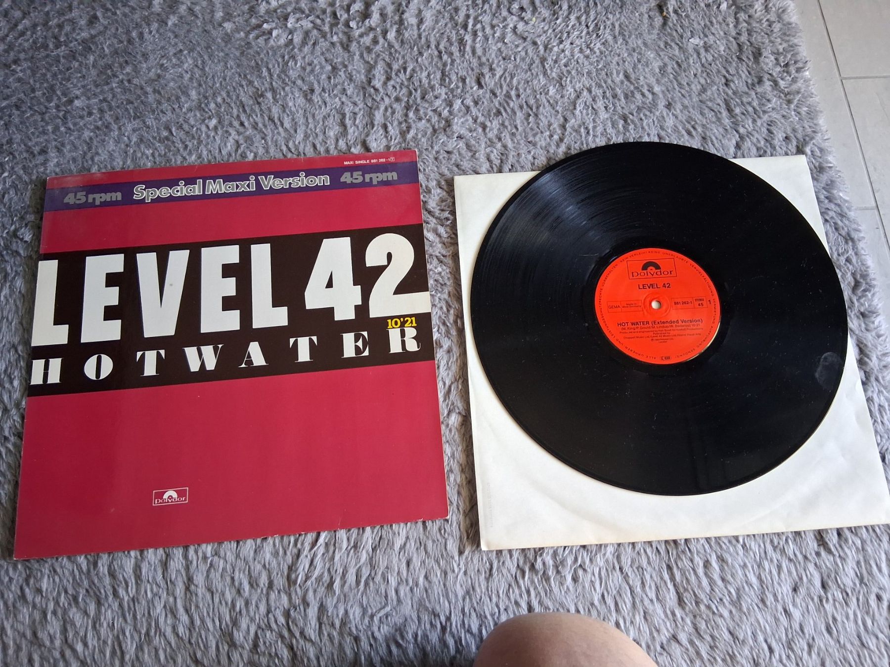 Dischi in vinile: LEVEL 42     HOTWATER    12 MAXI SINGLE – Usato da Wetzikon ZH venduto da Ramones01
