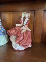 Royal Doulton HN 1834 "Top O' The Hill" Figurine Lovely!