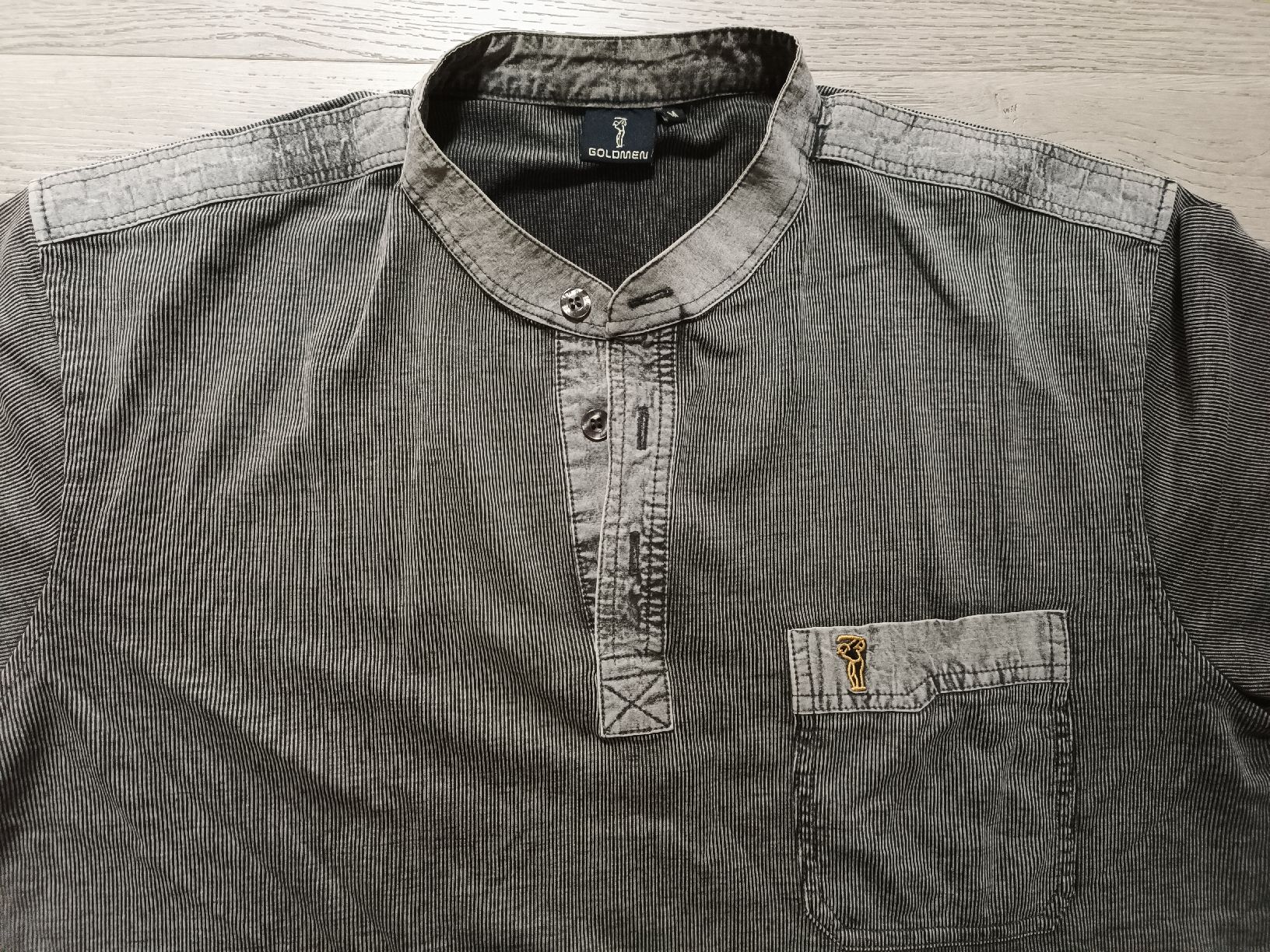 T-shirt: Goldmen Shirt M – Usato da Bätterkinden venduto da Elefantenzoo 1