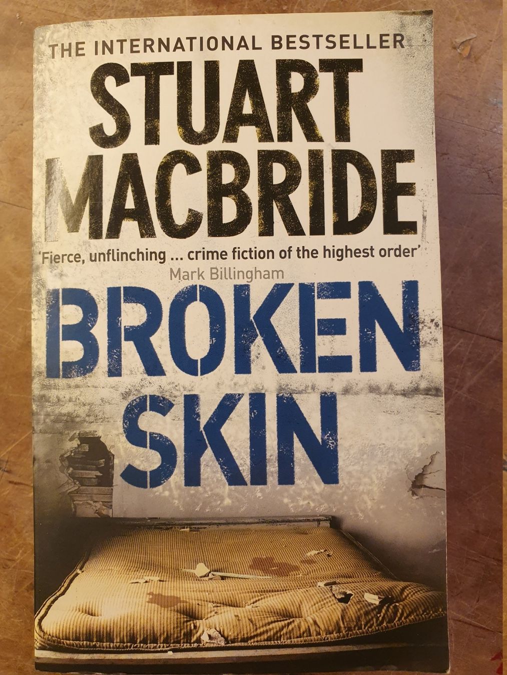 Libri: Broken Skin - Stuart Macbride – Usato da Zürich venduto da loosebone