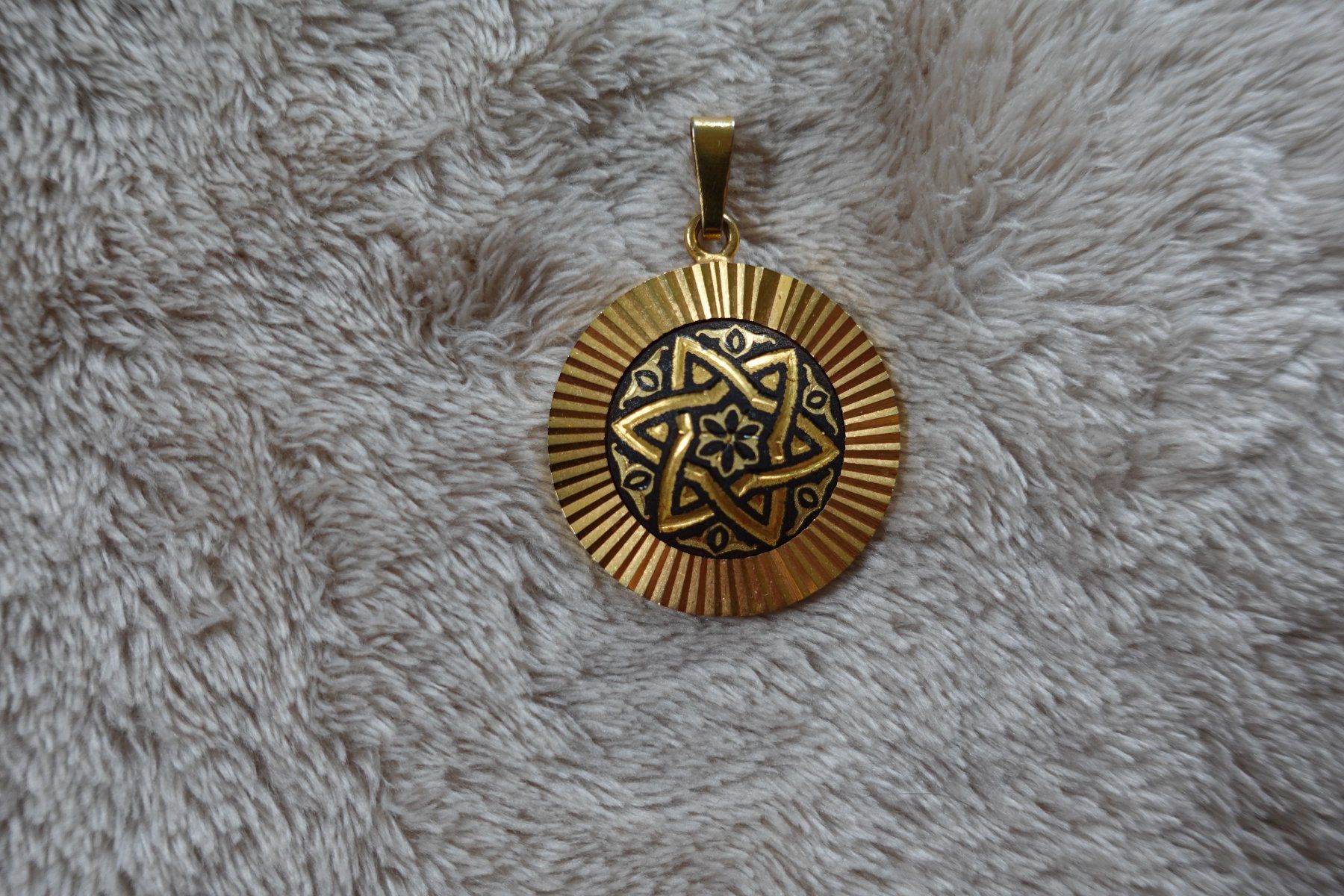 Altri gioielli: 1 schönes 29 teiliges Modeschmuck Set – Usato da rorschach venduto da Babsi64 8