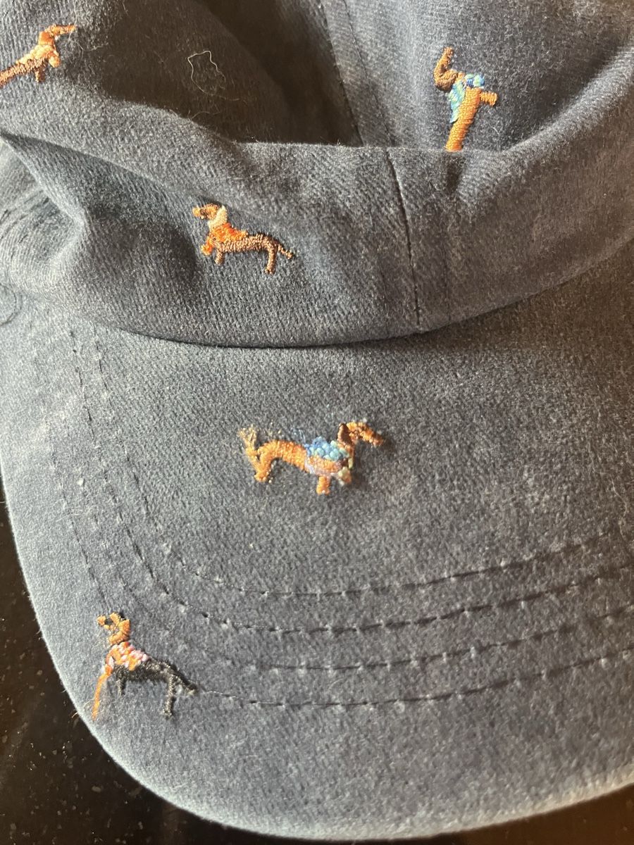 Altro in  Abbigliamento & Accessori: Baseball cap.   Mit aufgestickten Dackel – Nuovo e nell'imballaggio originale da Saanen venduto da SoniaMichaela 2