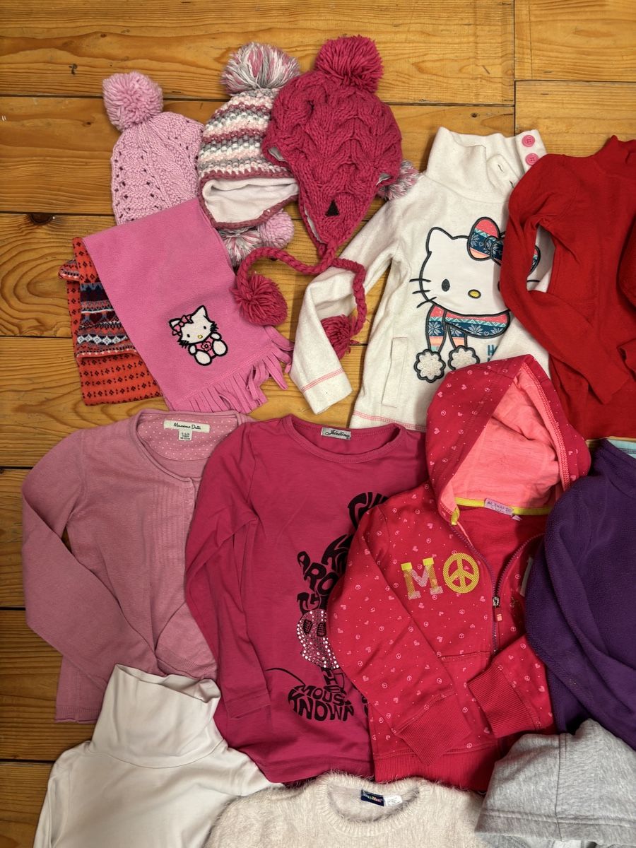 Lotti & Set di vestiti: Kleiderpaket Mädels, Grösse 110/116 – Usato da Büren an der Aare venduto da Nikito2001 1