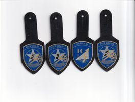 4 Brusttaschen Anhänger