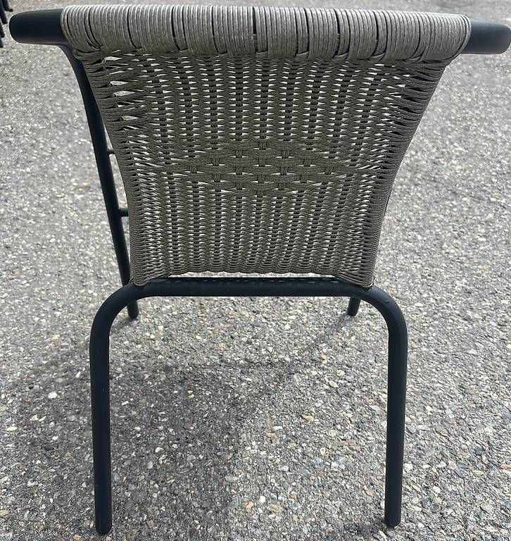 Stühle: Gartenstühle robust – Gebraucht aus Lantsch/Lenz von rub_k26k