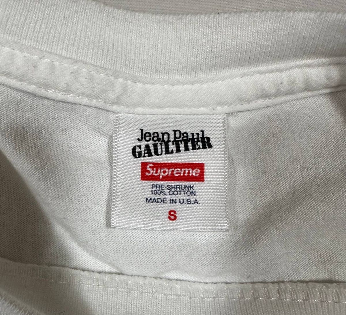 Supreme T-shirts: Supreme T-shirt  – D'occasion à Pfäffikon ZH par Nataliia. 2