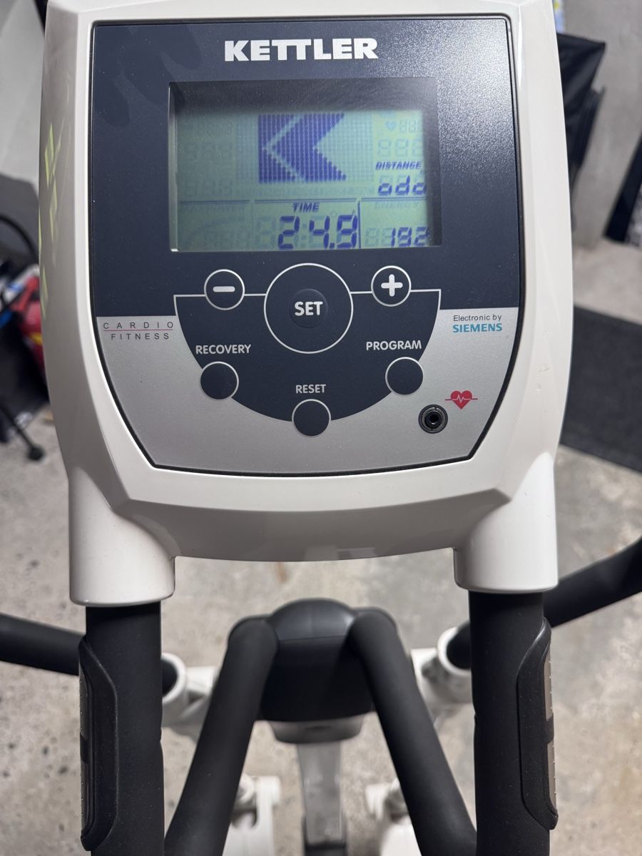 Kettler Vélos d'appartement: Kettler cx3 Crosstrainer – D'occasion à Altstätten SG par andyzellooo 1