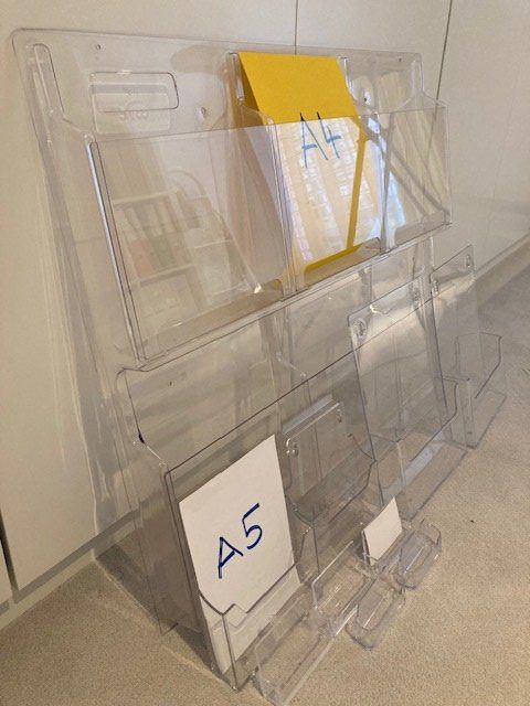 Altri mobili per ufficio: WAND - PROSPEKTHALTER – Usato da Eschlikon TG venduto da Giuseppina