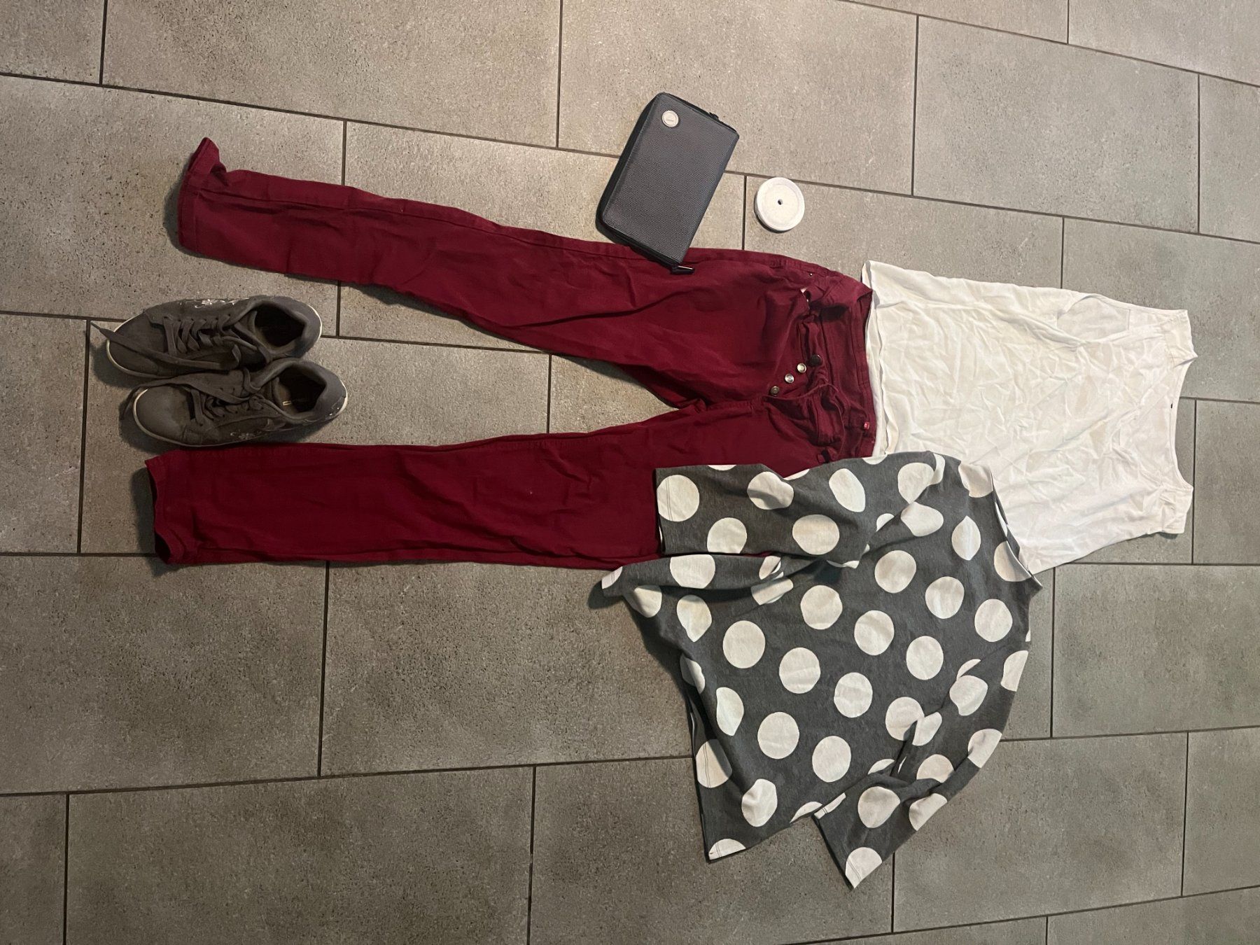 Pantalons: Set mit Punkten – D'occasion à Solothurn par Floefi