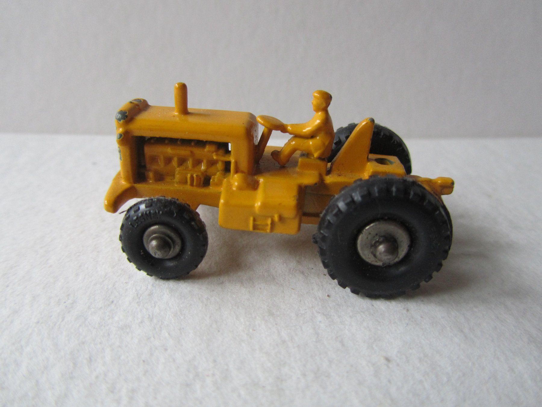 Matchbox Modellini d'auto: Caterpillar Earth Scraper, Matchbox Lesney, M1 major pack – Usato da Weiningen ZH venduto da dietsch57