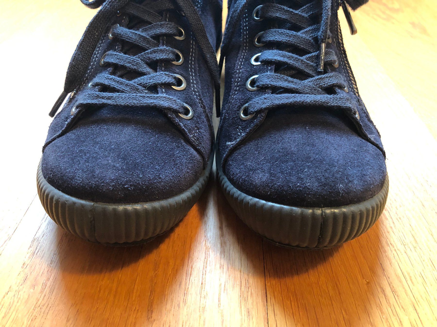 Legero Scarpe da donna: Wildleder Sneaker Legero 37 – Nuovo (secondo la descrizione) da Menzingen venduto da reg_5lxb 1