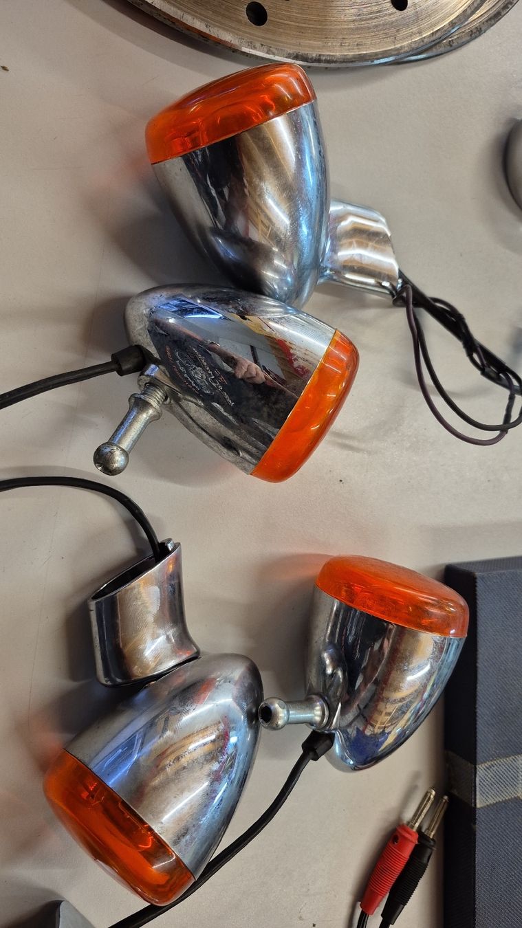Harley-Davidson Alle Motorradersatzteile: set de clignotants Harley-Davidson  – Gebraucht aus Cousset von maurerjohann