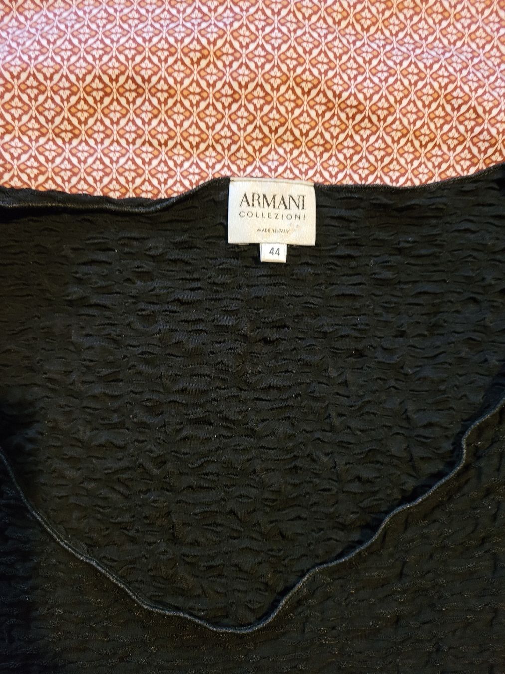 Armani Tops: ARMANI COLLEZIONI Top, Gr. 44 – D'occasion à Zürich par mer_6tqg 2