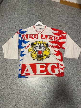 Altes ZSC Trikot R. Simmen Goaliezeichnung