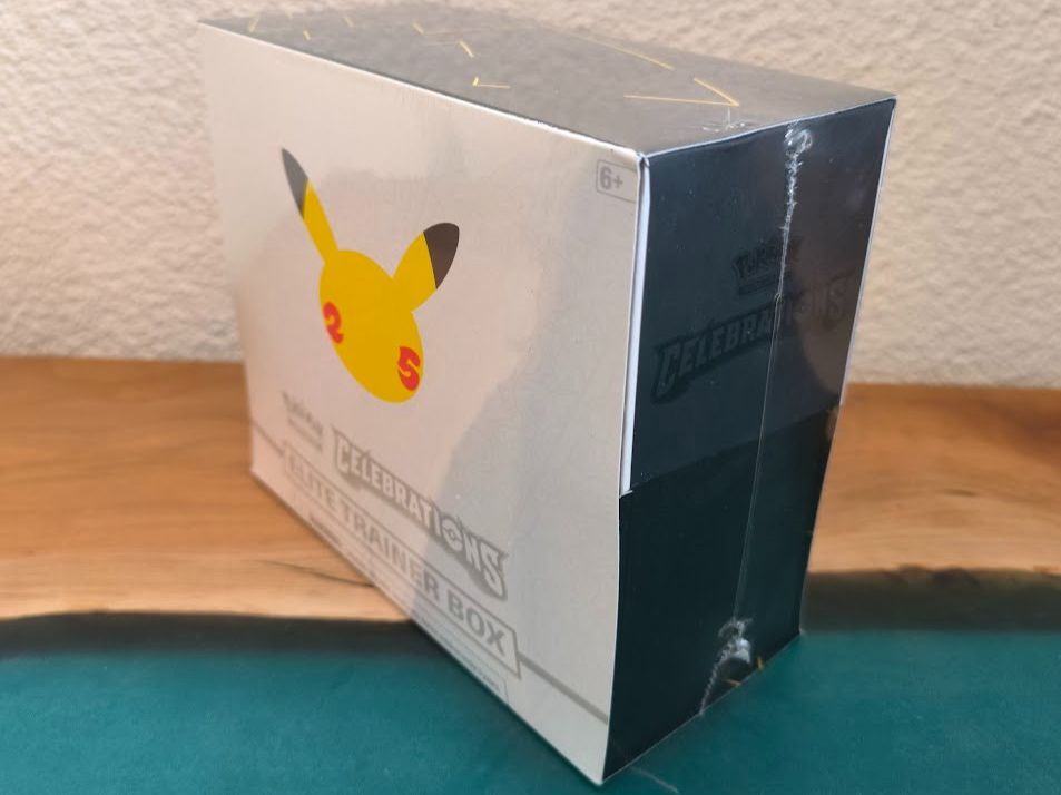 Pokémon Carte collezionabili: Pokemon Celebrations ETB Elite Trainer Box Englisch – Nuovo e nell'imballaggio originale da Ballwil venduto da Lutadorx 3