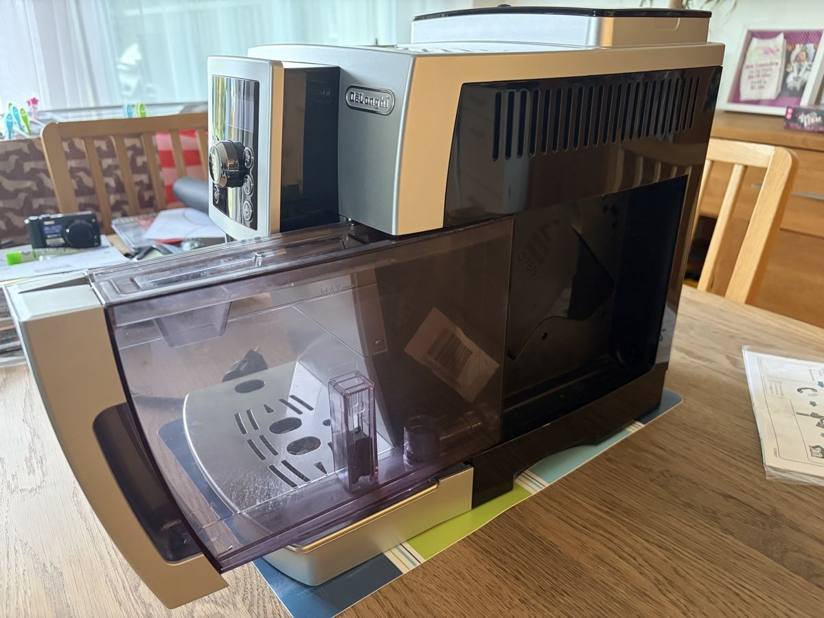 De'Longhi Kaffeemaschinen & Espressomaschinen: Kaffeemaschine DeLonghi – Gebraucht aus Frauenfeld von Hawker01 2