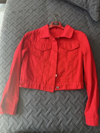 Rote Jeansjacke Gr. S – Perfekt für den Frühling!