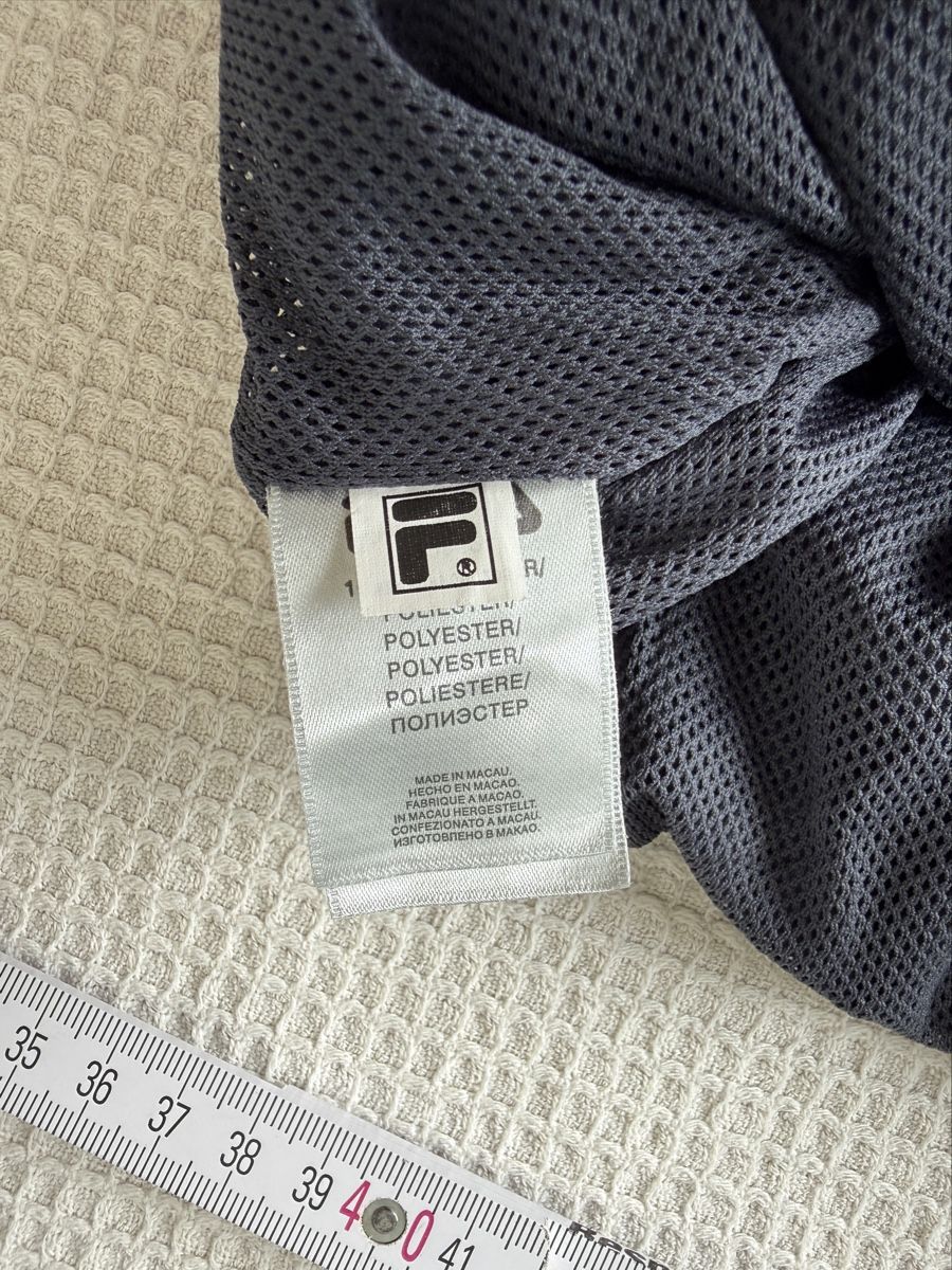 Fila Pantaloni: FILA Vintage Trackpants Y2K / L – Usato da Basel venduto da Mezze 7