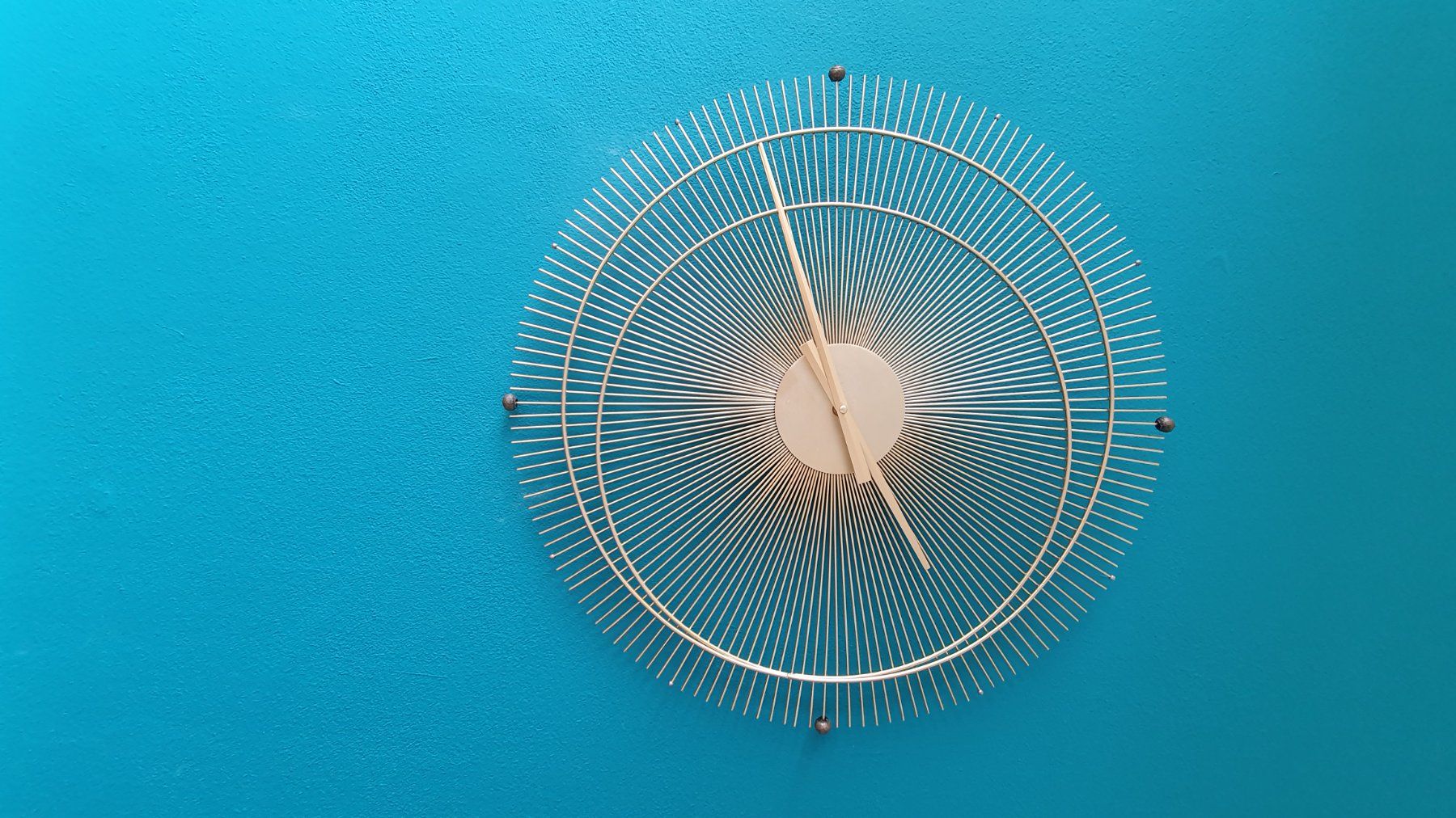 Maisons du monde Orologi da terra & Orologi da parete: Horloge murale avec 3 décorations – Usato da Vevey venduto da Bobonitro1