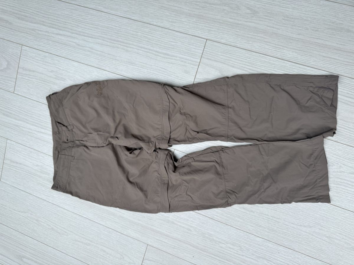 Jack Wolfskin Hosen: Wanderhose Men- Gr. M, oder 42, zip-off jack wolfkin – Gebraucht aus Basel von mimi8668 2