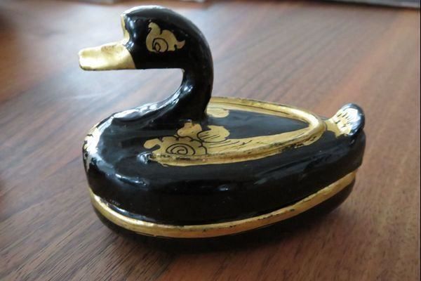 Tutte le decorazioni: Lackdosen  Ente  4 Stk. – Usato da Wil ZH venduto da Tamagy 1