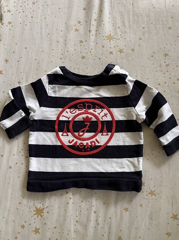 Pulls et sweat-shirts: Pull Jacadi taille 6 mois  – D'occasion à Genève par Mayatatiana