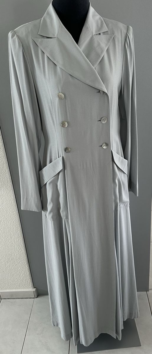 Vestiti: Mantel-Kleid hellgrau, Gr. M – Nuovo (secondo la descrizione) da Münsingen venduto da Innchen
