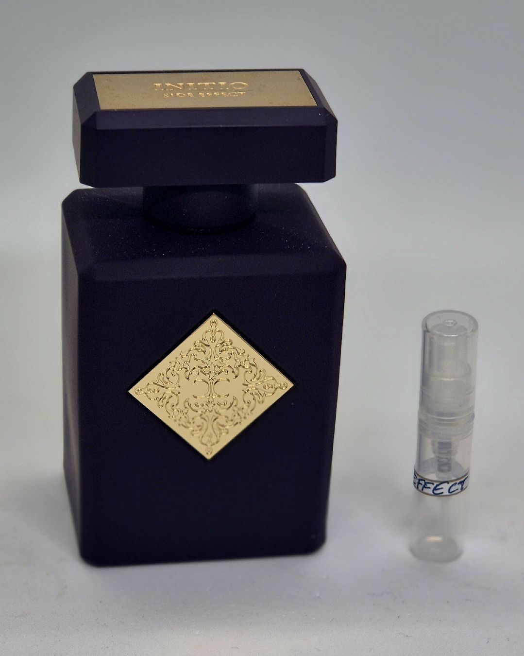 Initio Parfums & Eau de Toilette: 2 ml SIDE EFFECT INITIO ABFÜLLUNG – Neuf (Voir description) à St. Gallen par CaliSunshine