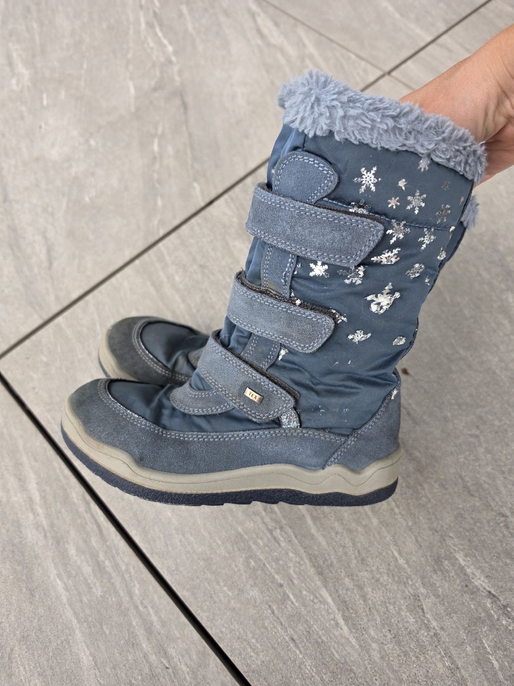 Schuhe für Mädchen: Winterstiefel Grösse 34  – Gebraucht aus Rickenbach Sulz von VickyJolina 1