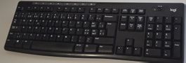 Logitech kabellose Tastatur CH-Layout inkl. Maus