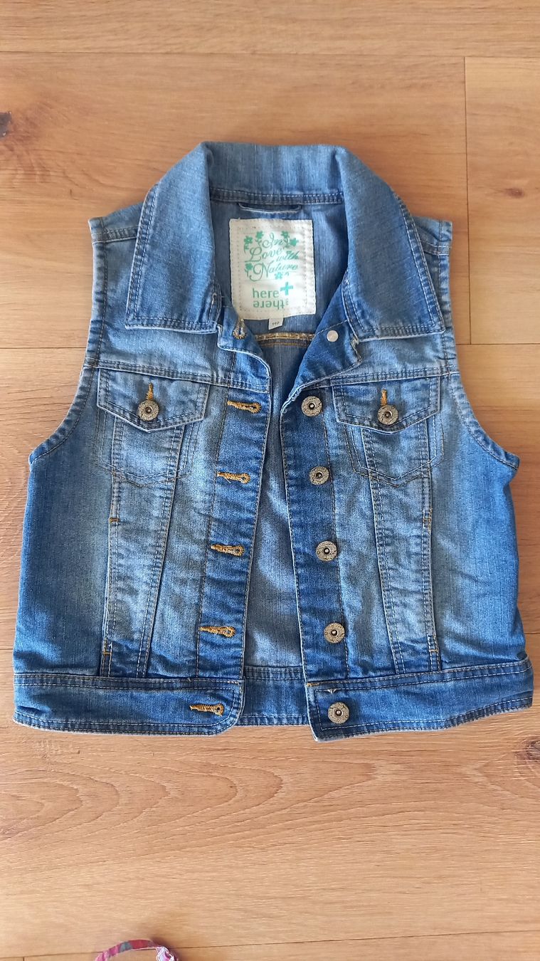 Lotti & Set di vestiti: Mädchen Sommerset Gr. 140 – Usato da Lützelflüh-Goldb venduto da Punktesammler 1