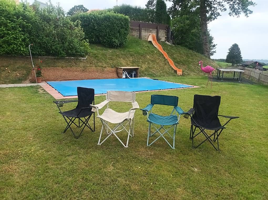 Stühle: Ensemble de 4 chaises de camping – Gebraucht aus Villargiroud von Tontonantoine