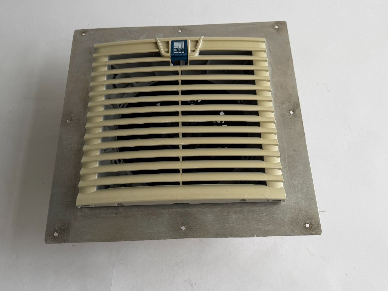 Ventilatori: Filterlüfter mit Filterrahmen Rital SK3241.100 – Usato da Huttwil venduto da Thoste
