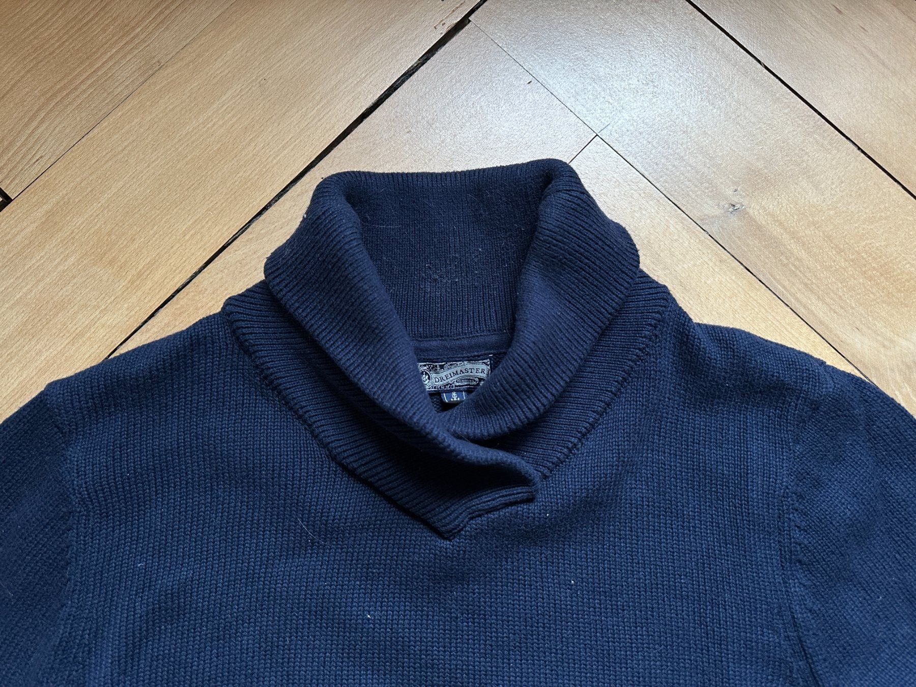 Pullover & Sweatshirts: DREIMASTER - Strickpullover dunkelblau M – Gebraucht aus Zürich von Diazaio 1