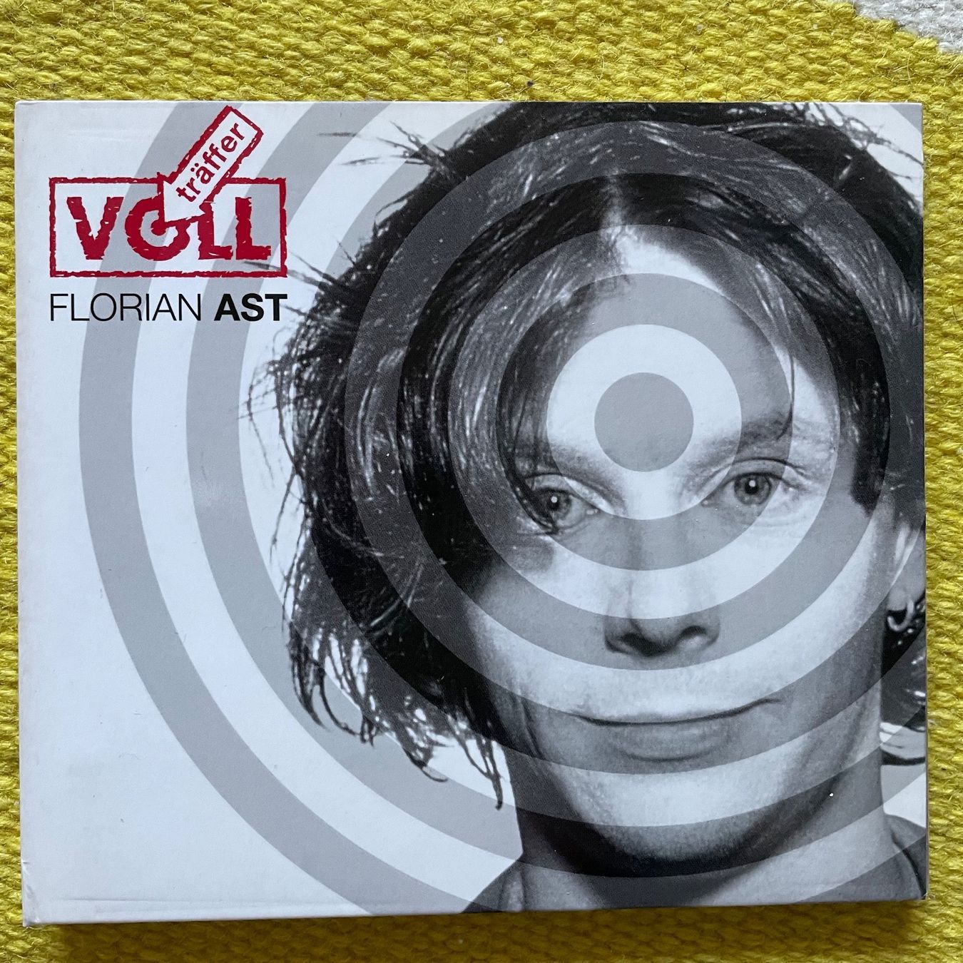 CD: FLORIAN AST-VOLL TRÄFFER (DIGIPACK) – Usato da Rorschacherberg venduto da CD-Roli