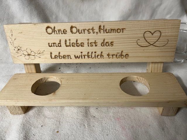 Articoli in legno: Schnapsbank aus Holz mit Spruch self made – Nuovo (secondo la descrizione) da Naters venduto da juveman 1