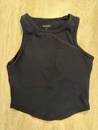 Amada Alma Racerback Top – Schwarz | Grösse M | Neuwertig