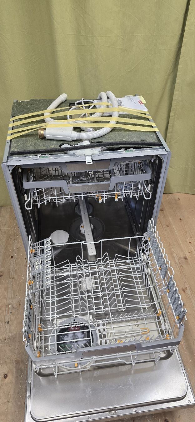 Miele Lavastoviglie: Miele Geschirrspüler – Usato da Oberuzwil venduto da joe_10k5 2