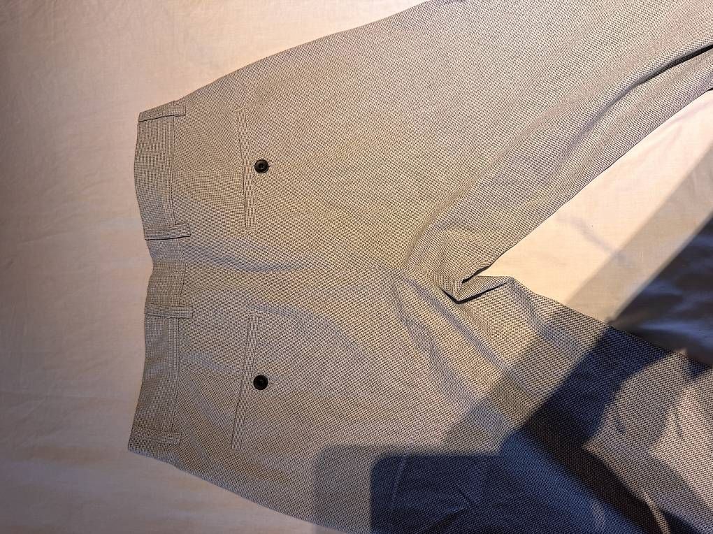 Pantaloni: Stoffhose Grau – Usato da Regensdorf venduto da Jazmyn307 2