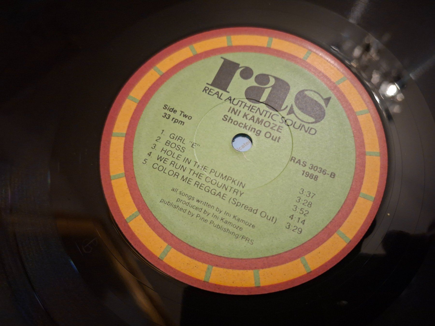 Dischi in vinile: Reggae LP - Ini Kamoze - Shocking Out – Usato da Bernex venduto da Wannabehasbeen01 4