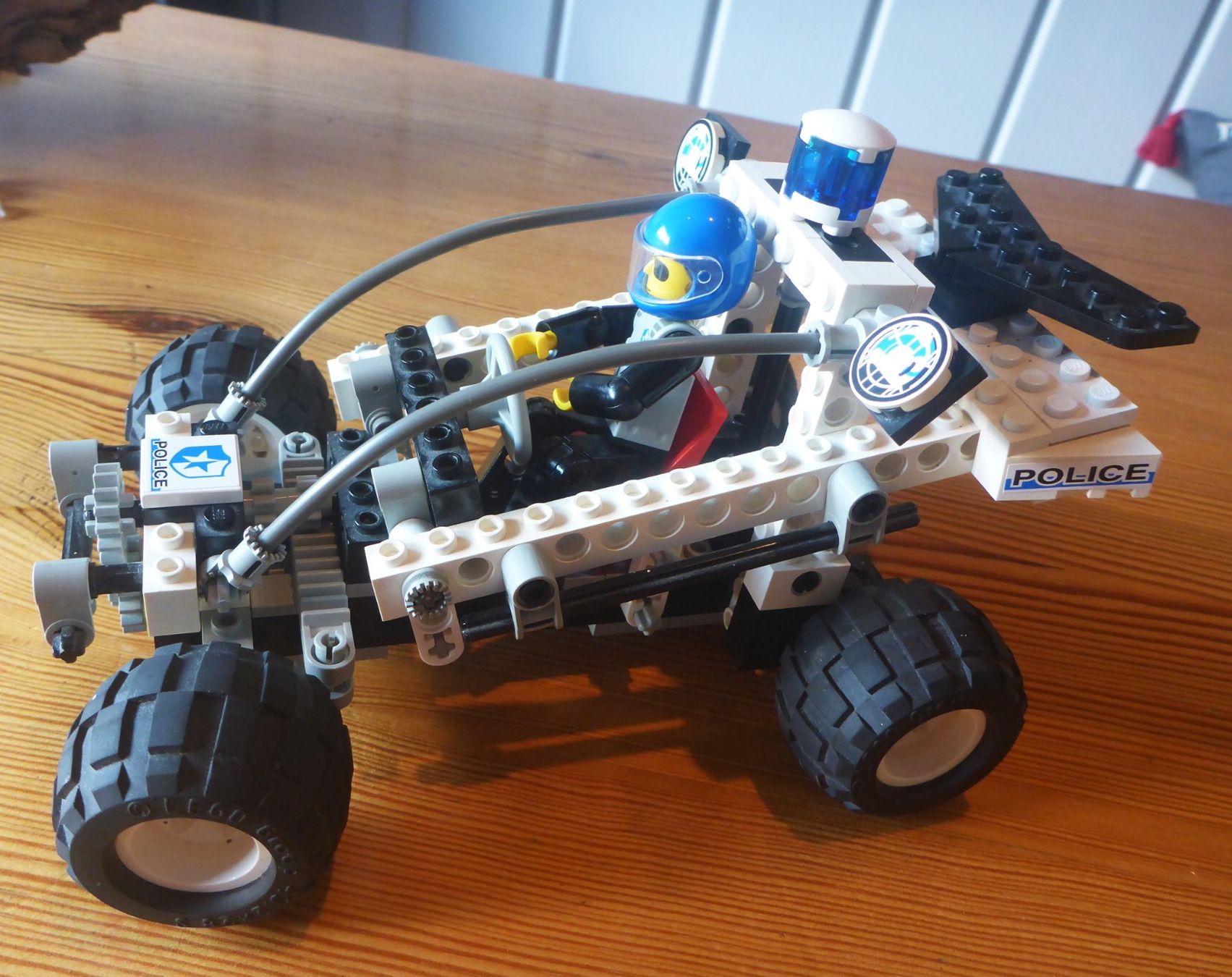 Giocattoli: LEGO  Technic 8230 Coastal Cop Buggy 1996 – Usato da Balzers venduto da silviahuaraz 3