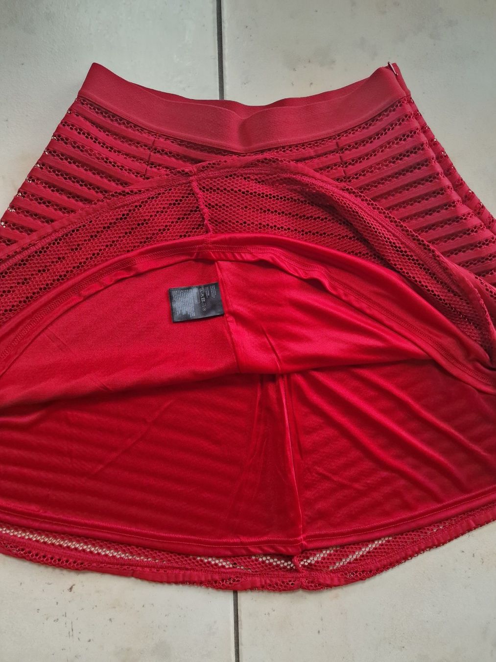 H&M Gonne: Jupe rot M H&M – Usato da Falera venduto da Fudax 1