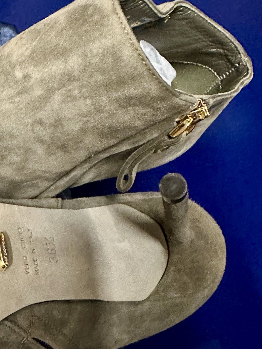 Sergio Rossi Scarpe da donna: Bottines hauts talons,Sergio Rossi,daim gris, taille 36.5. – Usato da Genève venduto da Tom6 8